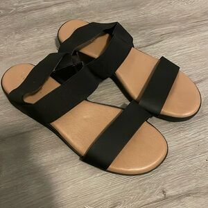Kensie Everlee Black Sandals